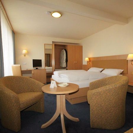 Hotel Garni Eden Meersburg Exteriör bild