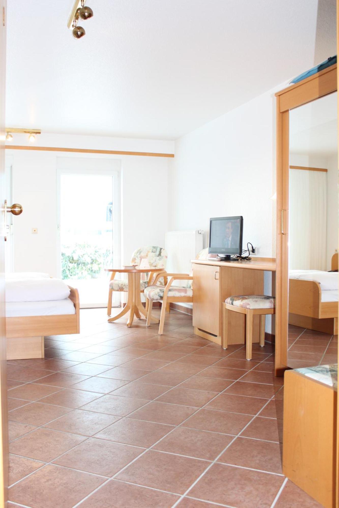 Hotel Garni Eden Meersburg Exteriör bild